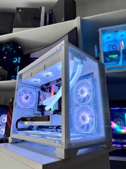 Calculator GAMING AMD Ryzen 7 7800X3D cu RTX 5060 Aero OC