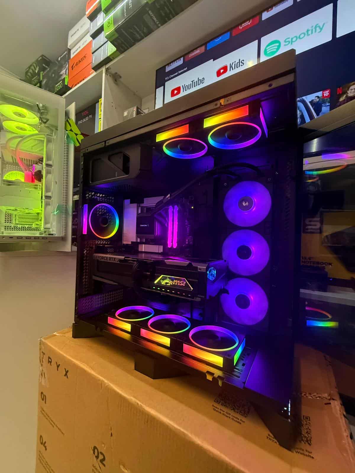 WhatsApp Image 2025-12-11 at 14.46.04_a03512ff Calculator Ryzen 9950X3D /Carcasa Tryx Luca, RTX 5080 /Memorie RAM 32GB DDR5, AIO 360/ Tva 21%, Garantie 24/36 luni! - imagine 1