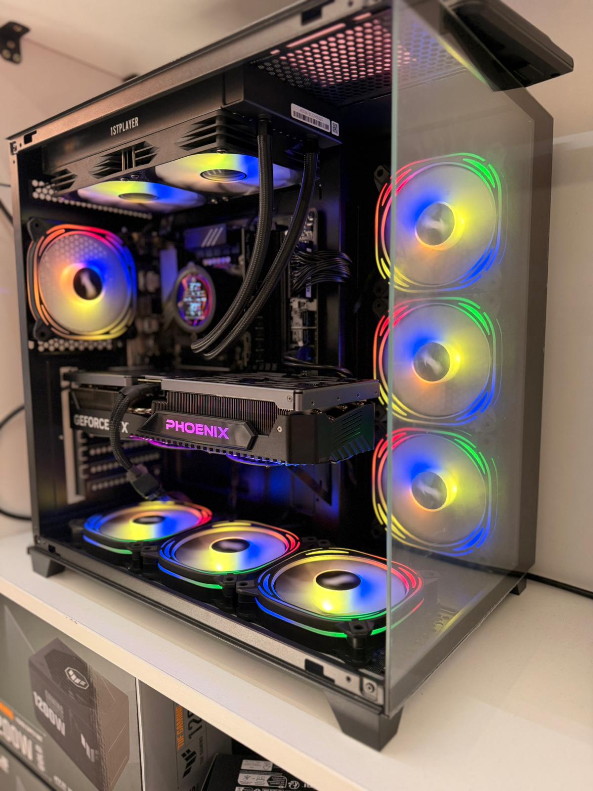 WhatsApp Image 2025-12-16 at 12.32.06_43f20ff7 PC Gaming Intel i7 14700K cu RTX 4070 PHOENIX / Memorie RAM 32GB DDR5 / SSD / Pret: 7500 lei, Tva inclus/ Garantie 24/36 luni - imagine 1