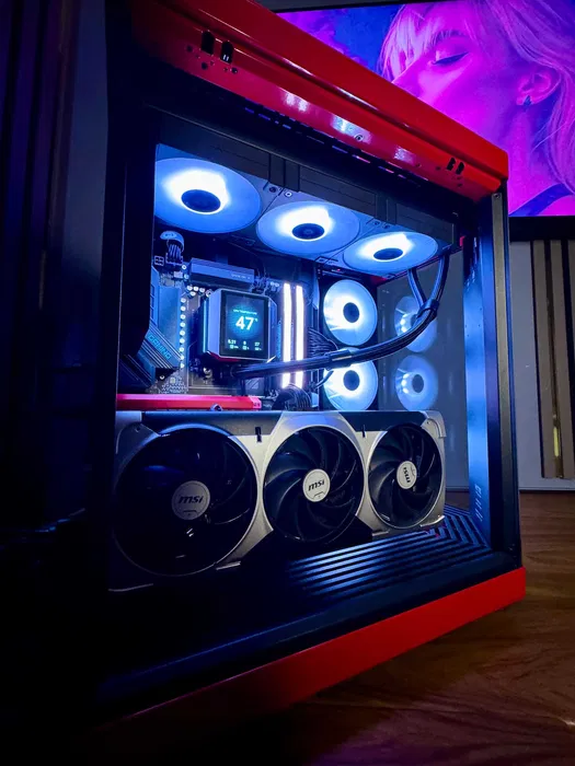 ayreag PC Gaming Ultimate: Ryzen 7 9800X3D, RTX 5090 32GB, Hyte Y70 Touchscreen Infinity - imagine 1