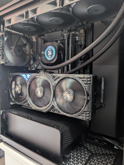 Gaming PC Ryzen 9800X3D/X870E-X3D/Corsair 32GB /Corsair AIO/Corsair Carcasa/5070TI/TVA/Garantie
