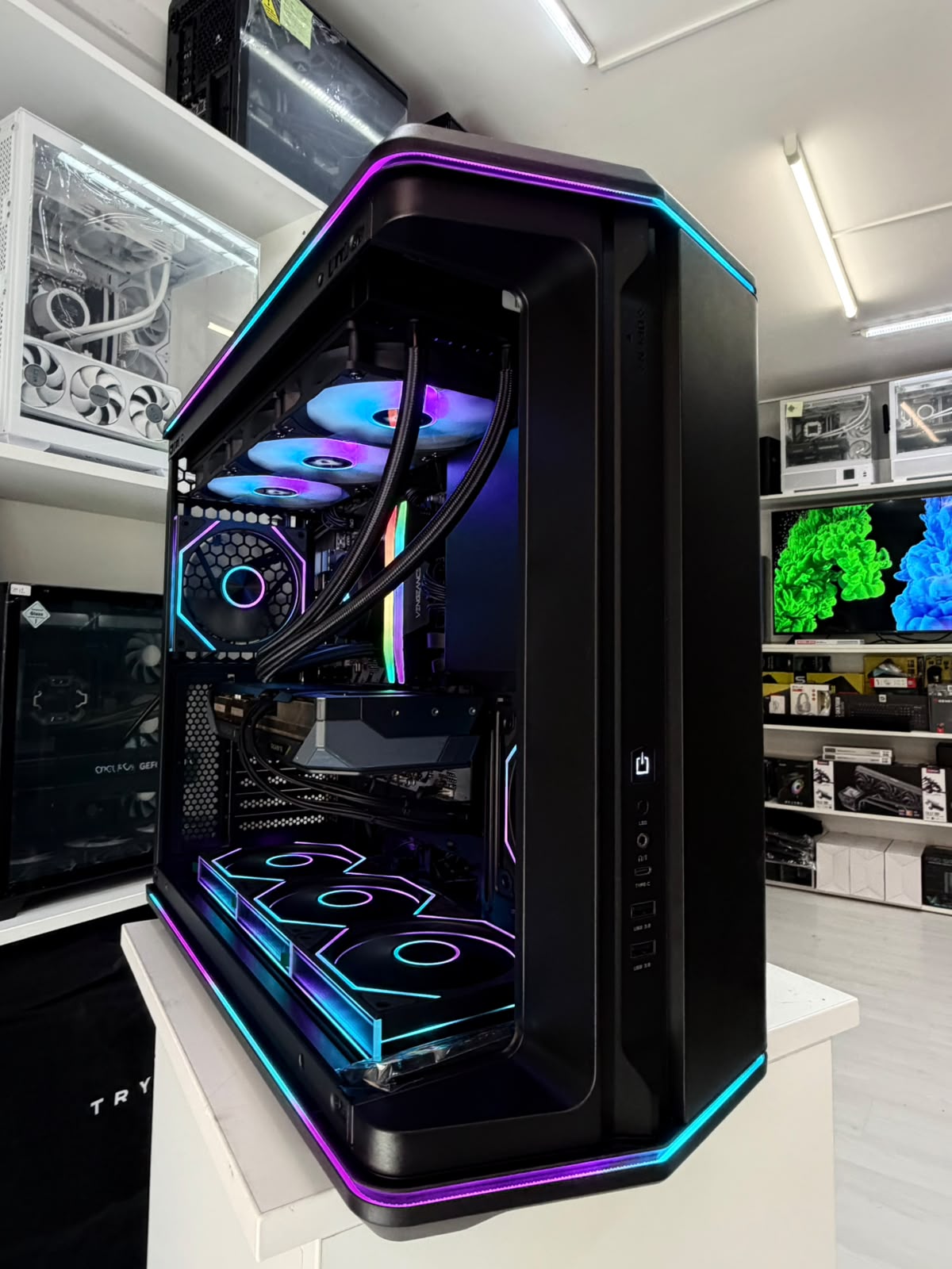 WhatsApp Image 2026-08-20 at 11.28.04 (1) PC Ryzen 7 9850X3D/Placa de Baza B850/Video RX 9070 GRE 12 GB/Stocare 2TB/Memorie RAM 32GB/Sursa 750W/Garantie/TVA - imagine 1
