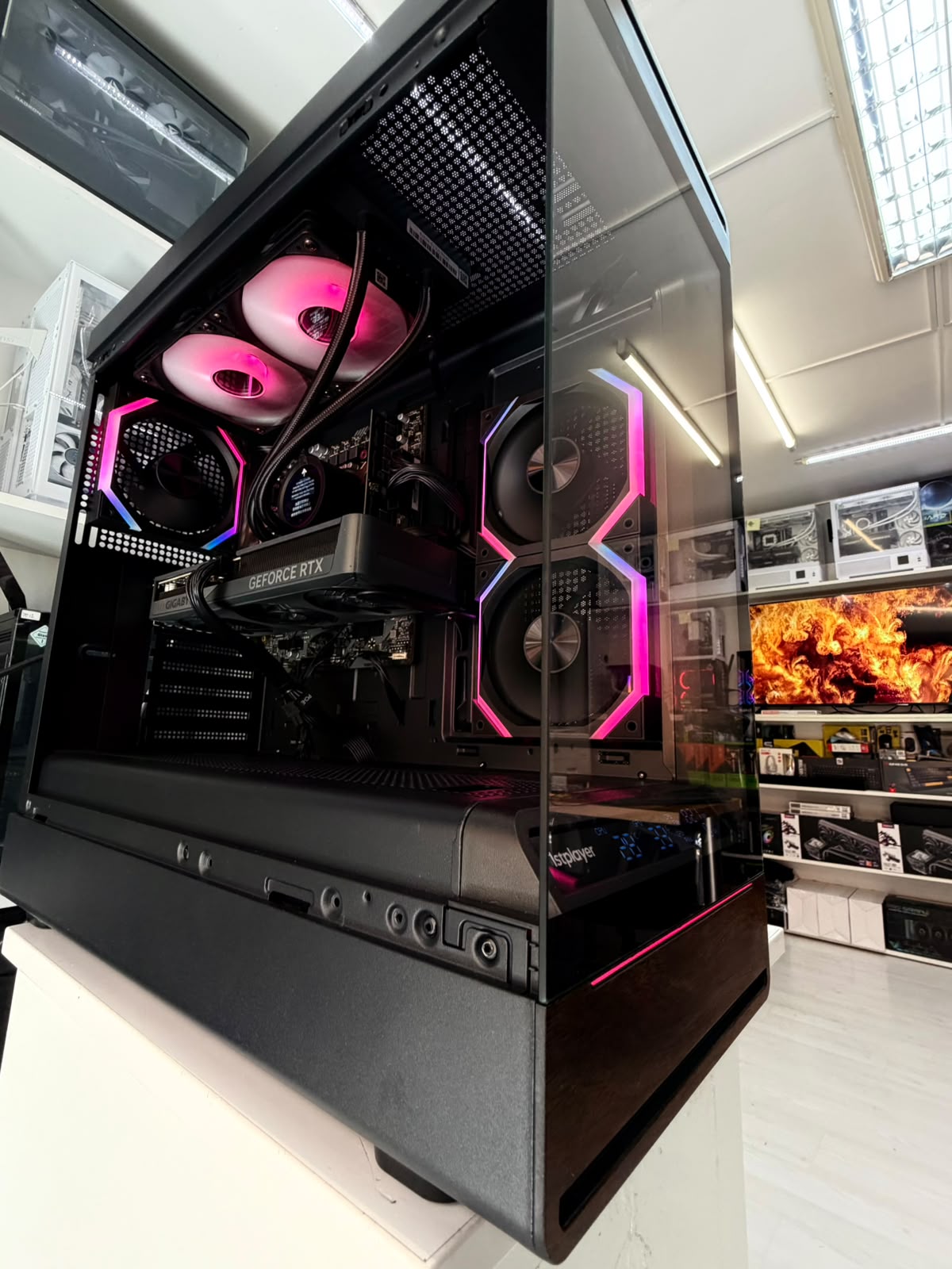 WhatsApp Image 2026-08-20 at 12.25.53 PC Gaming I5 14400F/Placa de baza B760M-E/Video RTX 5060Ti 8 GB/Memorie Ram 32GB DDR5/Cooler 240 LCD/Sursa 650W /Garantie/TVA! - imagine 1