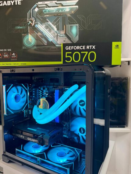PC Ryzen 7 9800X3D/Placa de Baza B650/Placa Video RTX 5070/1TB/Memorie Ram 32GB DDR5 /Sursa 750W/Garantie/TVA