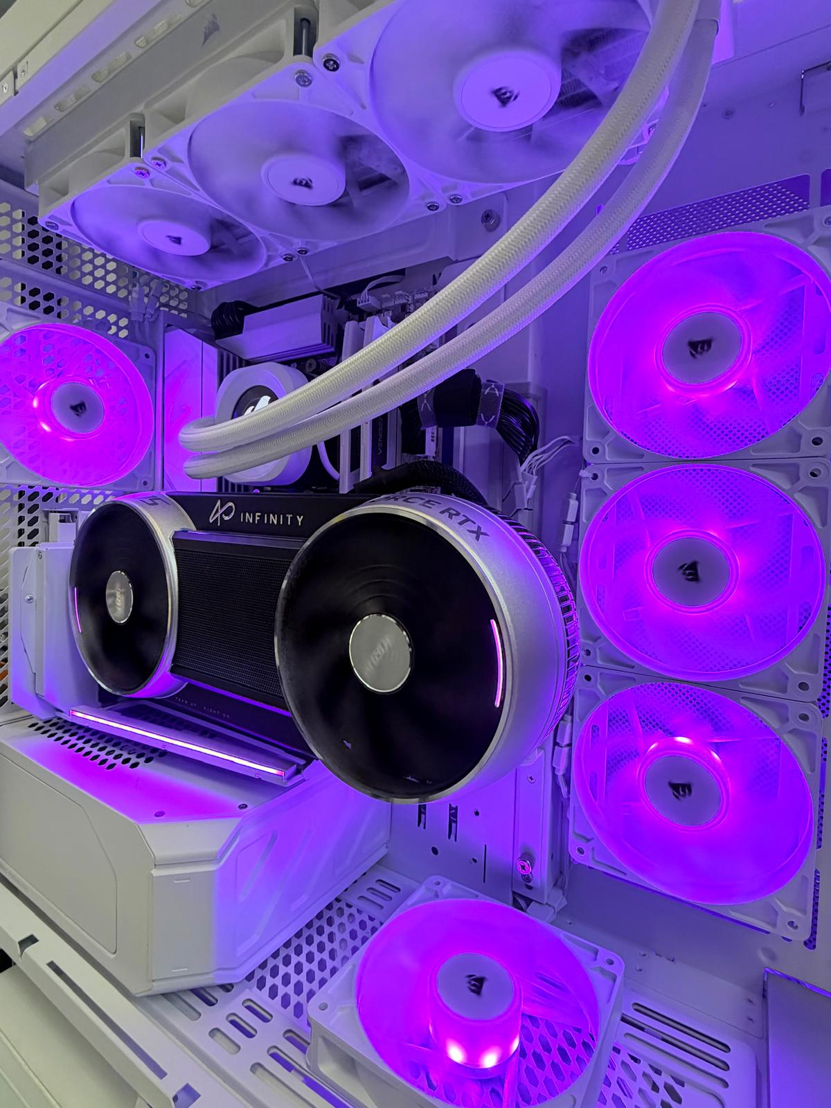 WhatsApp Image 2026-09-21 at 11.43.45 (4) Workstation PC,Rendering AI Models,Ryzen™ 9 9950X3D/Aorus Infinity RTX 5090/Memorie 128GB RAM/Sursa 1350 W/TVA! - imagine 1