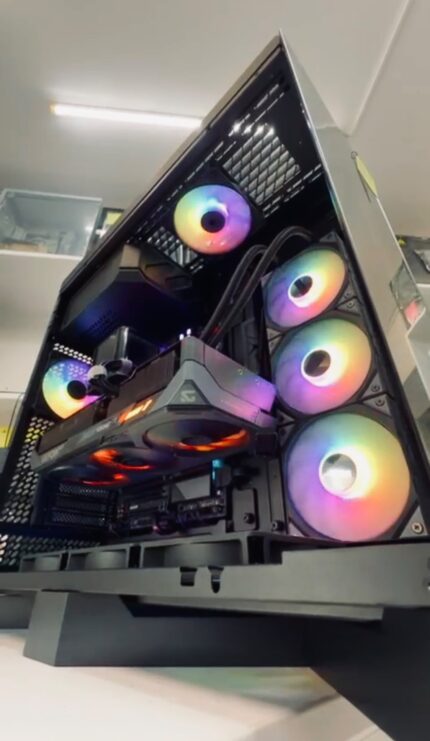 Gaming,Rendering AI Models,AMD Ryzen™ 9 9950X3D/Video RTX 5090 32 GB /256 GB RAM/Sursa 1350 W Platinum/TVA,Garantie!